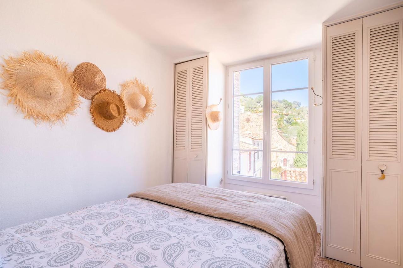Bright 29M With Nice View In Bormes-Les-Mimosas Apartment ภายนอก รูปภาพ